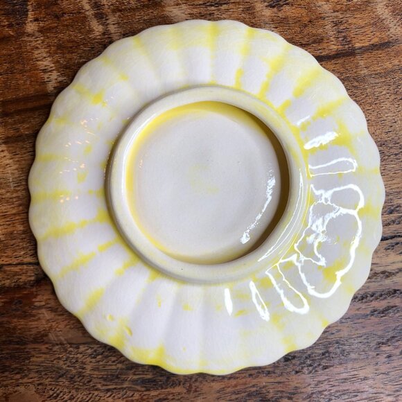 2 Vintage Yellow Vinyard Tea Cups - Picture 5 of 10